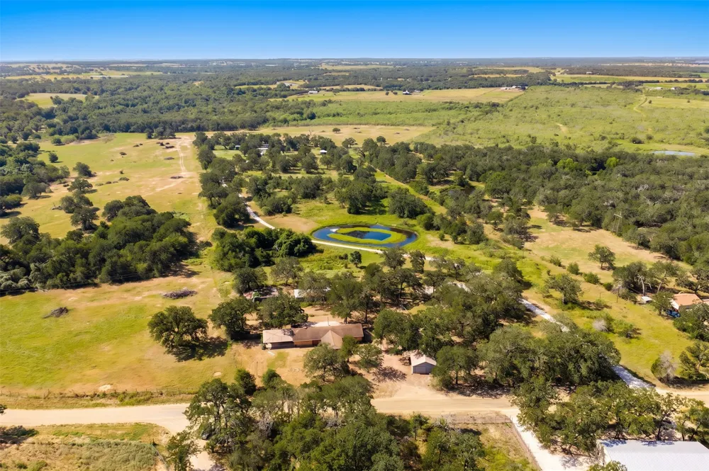 2173 County Road 434 Loop Rockdale, TX 76567