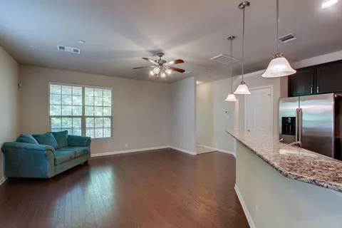 1310 W Parmer Lane #3B