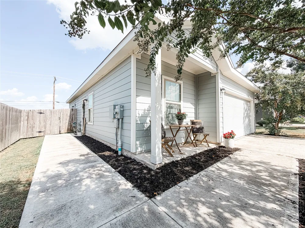 161 Emerald Green Trail Buda, TX 78610