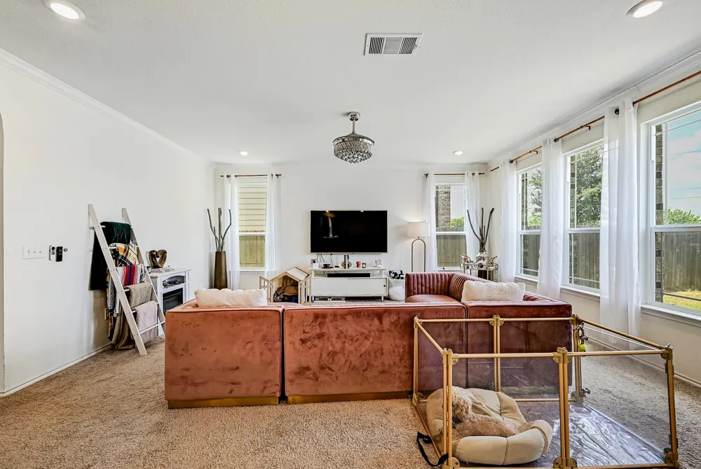 6316 Wagon Spring Street Del Valle, TX 78617