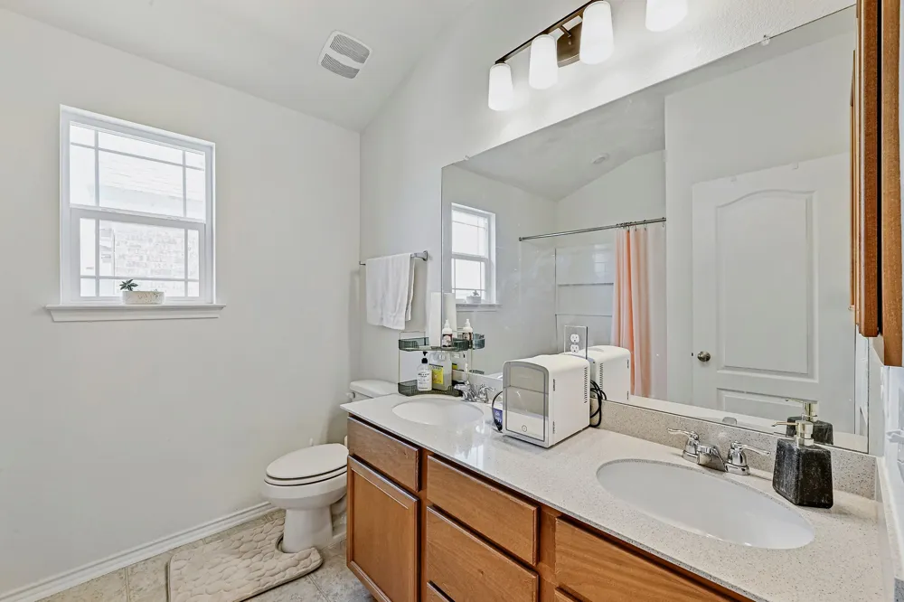 6316 Wagon Spring Street Del Valle, TX 78617
