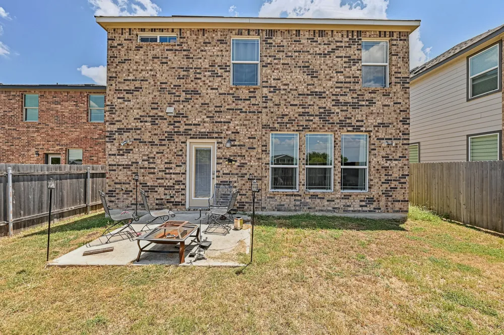 6316 Wagon Spring Street Del Valle, TX 78617