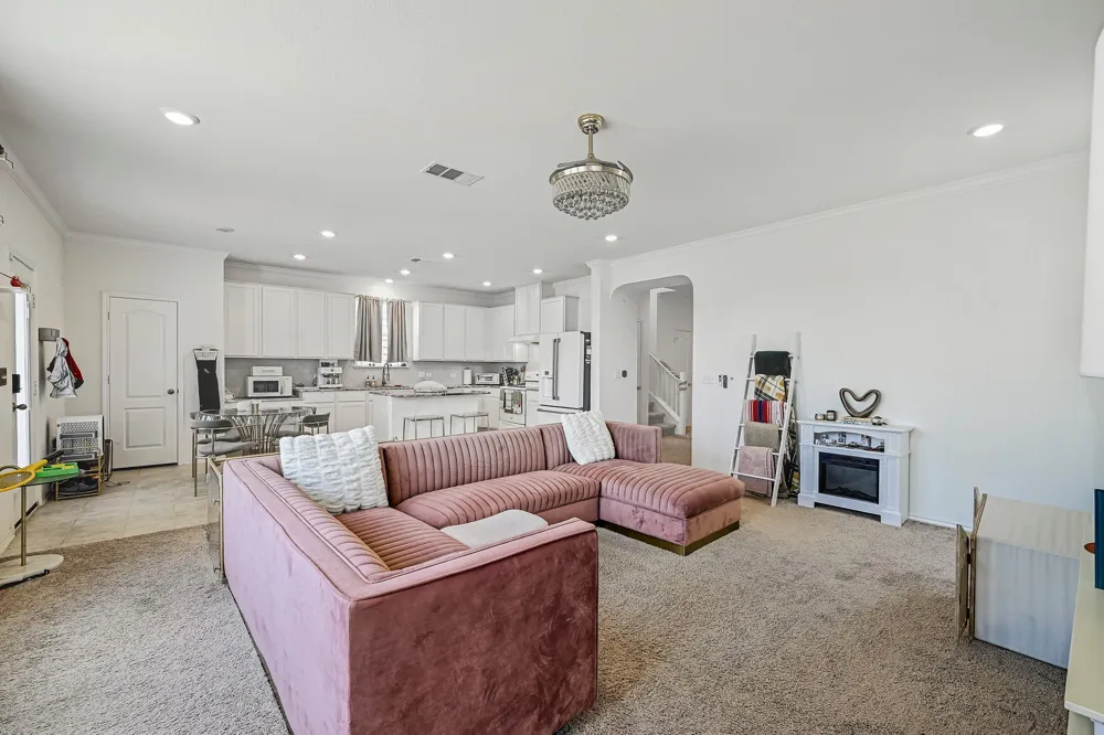 6316 Wagon Spring Street Del Valle, TX 78617