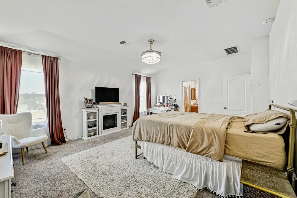 6316 Wagon Spring Street Del Valle, TX 78617