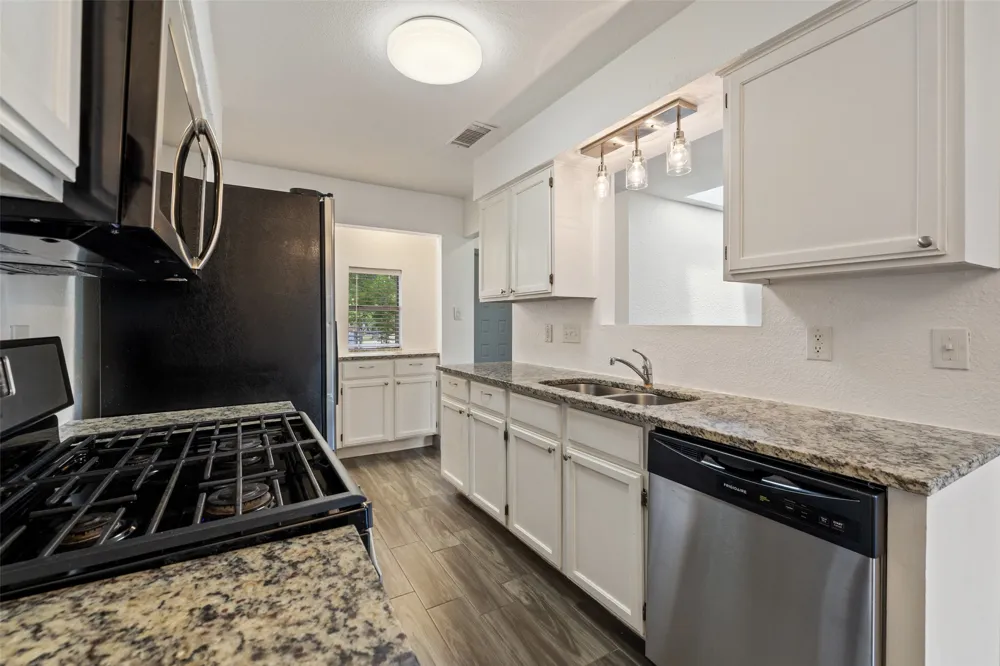 3411 Thomas Kincheon Street Austin, TX 78745