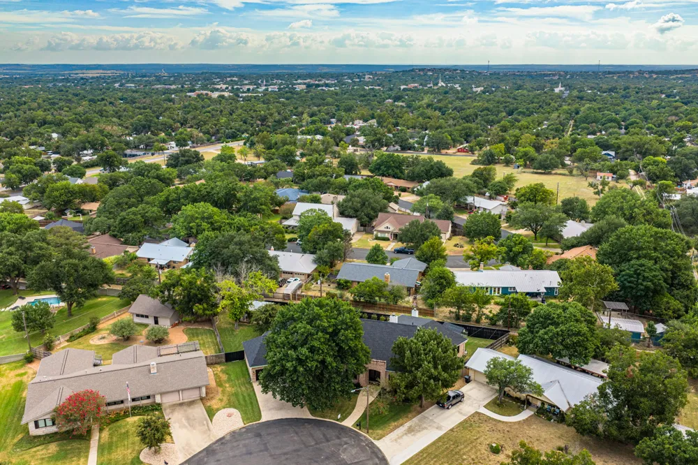 419 Candlelight Circle Fredericksburg, TX 78624