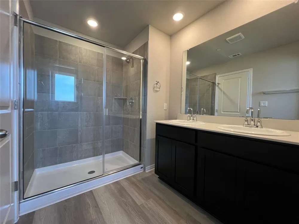 1850 Settlers Glen Drive #803 Round Rock, TX 78665