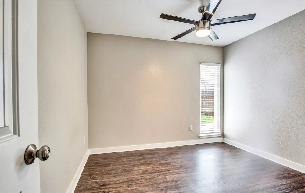 7204 Twin Crest Drive #101 Austin, TX 78752