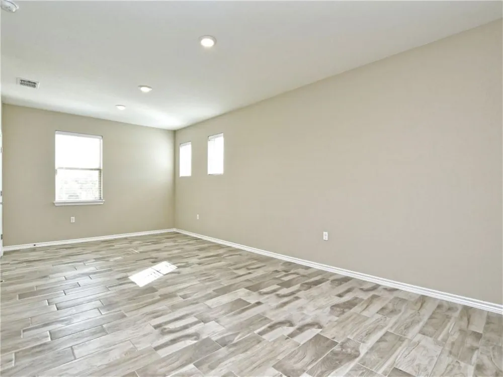 109 Harborside Drive #101 San Marcos, TX 78666