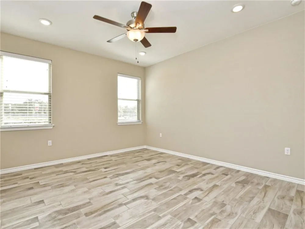 109 Harborside Drive #101 San Marcos, TX 78666