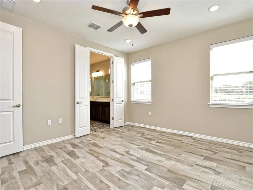 109 Harborside Drive #101 San Marcos, TX 78666