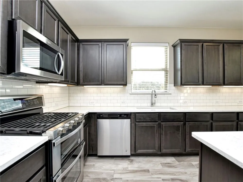 109 Harborside Drive #101 San Marcos, TX 78666
