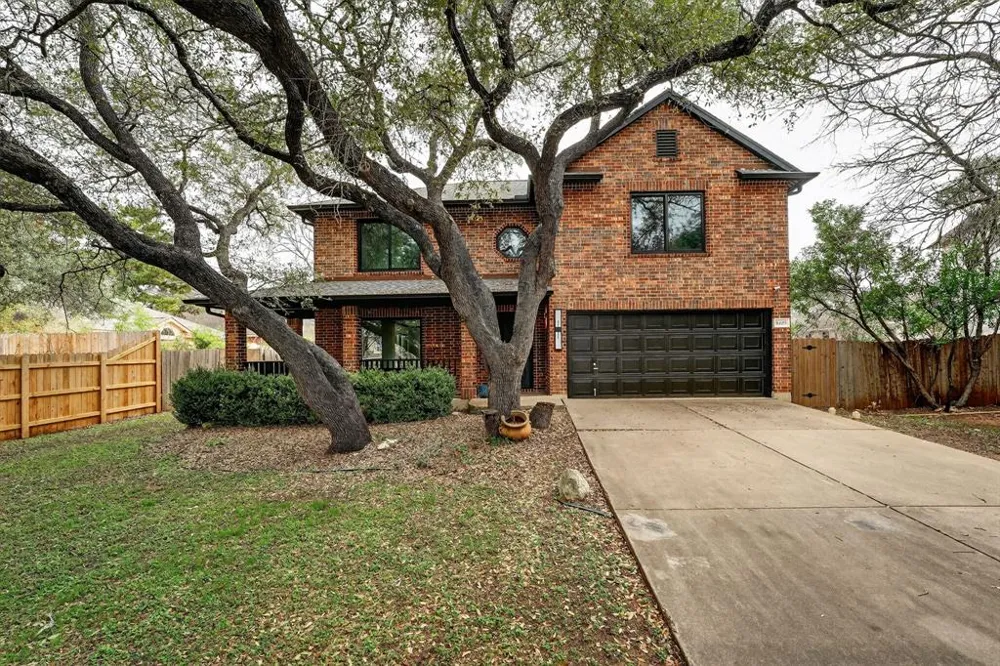 8409 Nairn Drive Austin, TX 78749