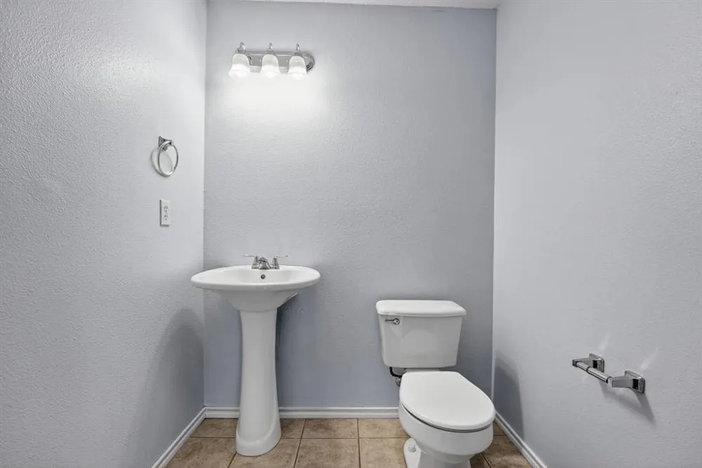8409 Nairn Drive Austin, TX 78749