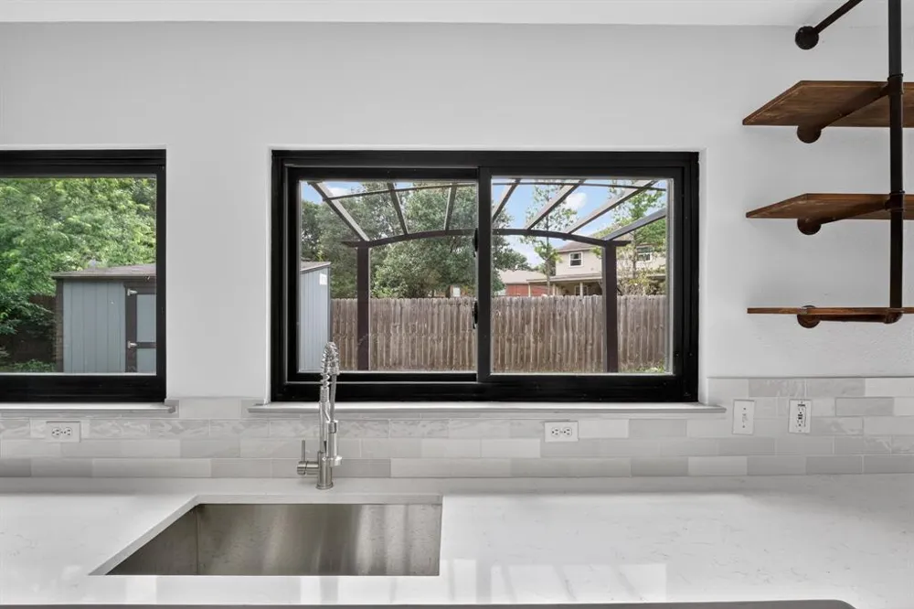 8409 Nairn Drive Austin, TX 78749