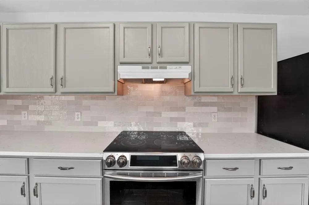 8409 Nairn Drive Austin, TX 78749