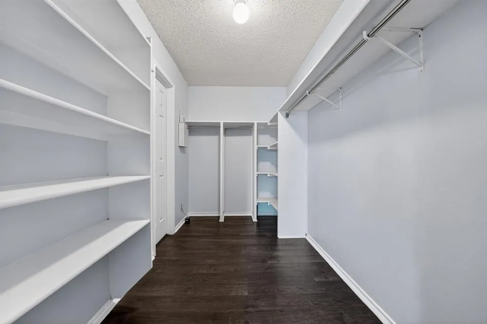 8409 Nairn Drive Austin, TX 78749