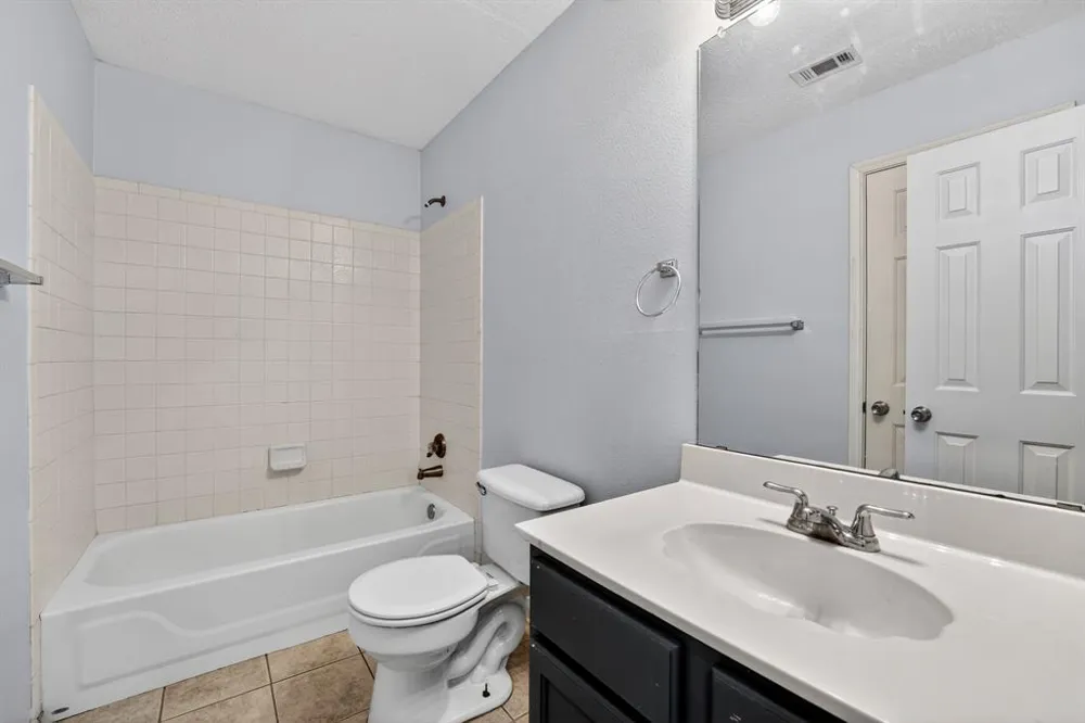 8409 Nairn Drive Austin, TX 78749