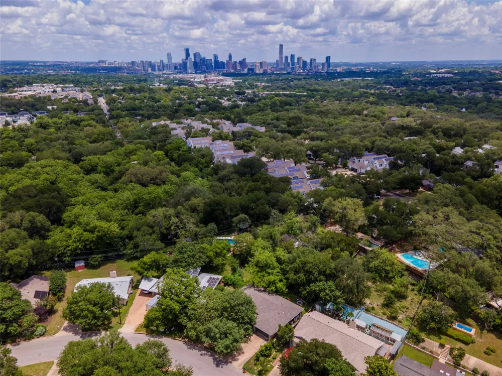 3403 Winfield Drive Austin, TX 78704
