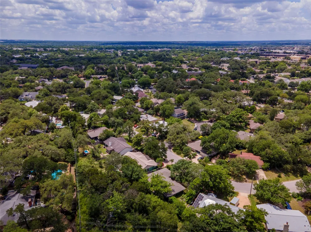 3403 Winfield Drive Austin, TX 78704