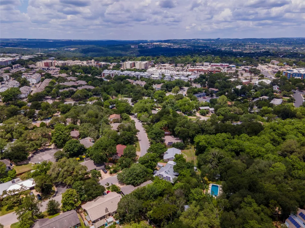 3403 Winfield Drive Austin, TX 78704