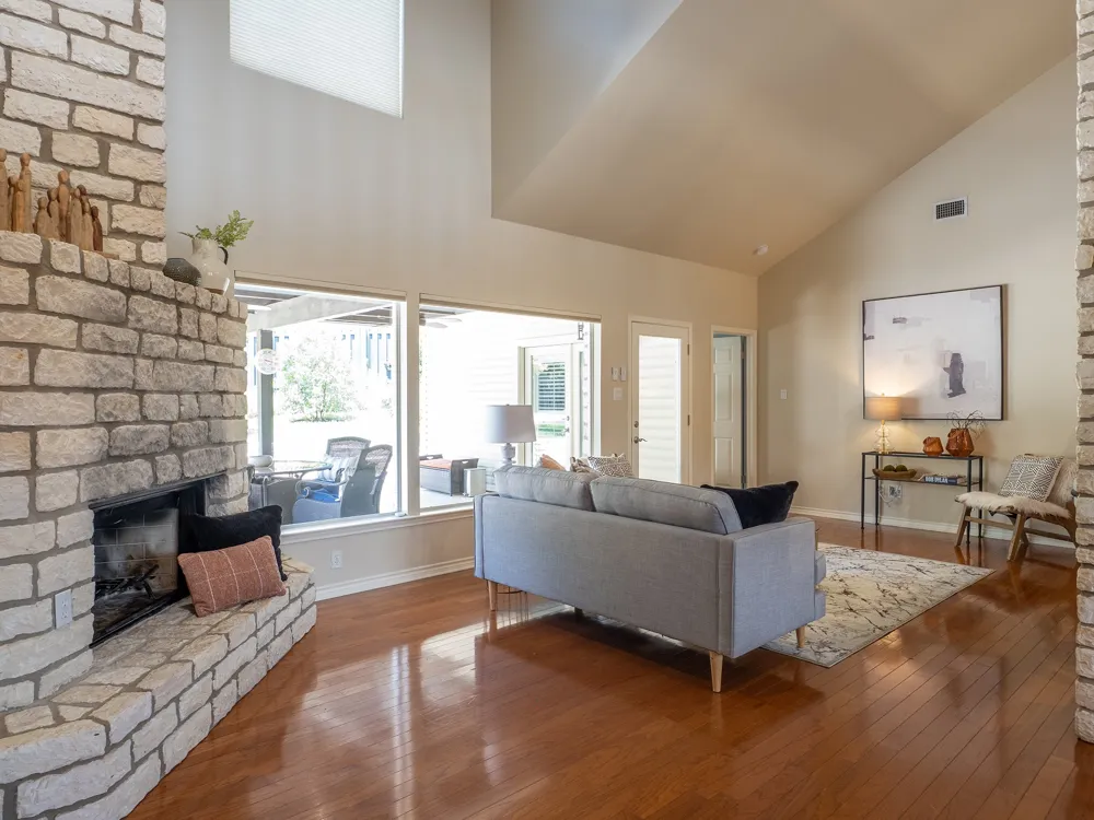 608 Flamingo Cove Lakeway, TX 78734