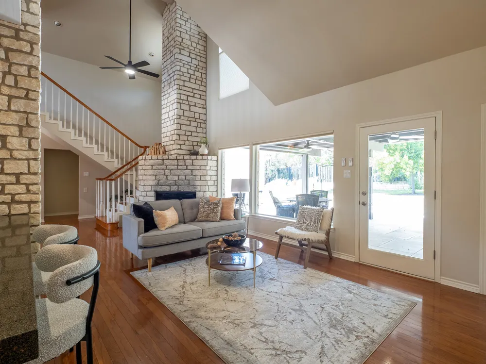 608 Flamingo Cove Lakeway, TX 78734