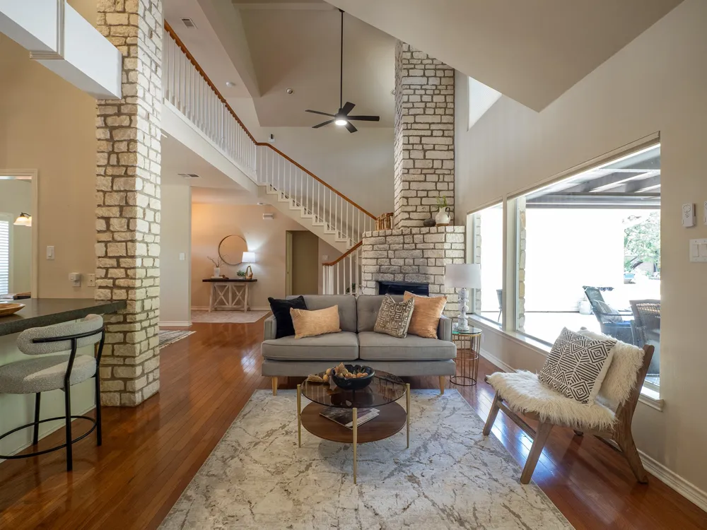 608 Flamingo Cove Lakeway, TX 78734