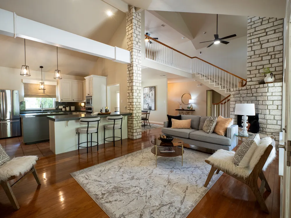 608 Flamingo Cove Lakeway, TX 78734
