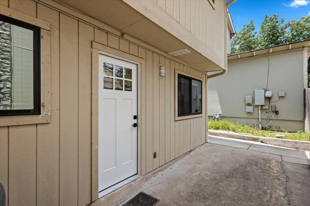 2500 Enfield Road #1 Austin, TX 78703