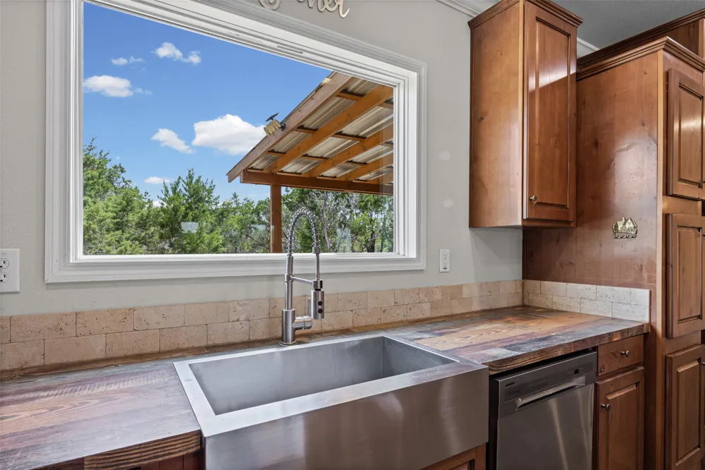 7870 Ranch Road 165 Blanco, TX 78606