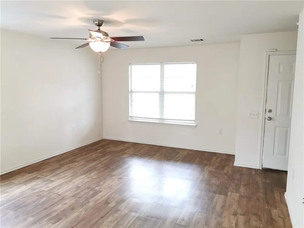 12100 Briarcreek Loop Manor, TX 78653