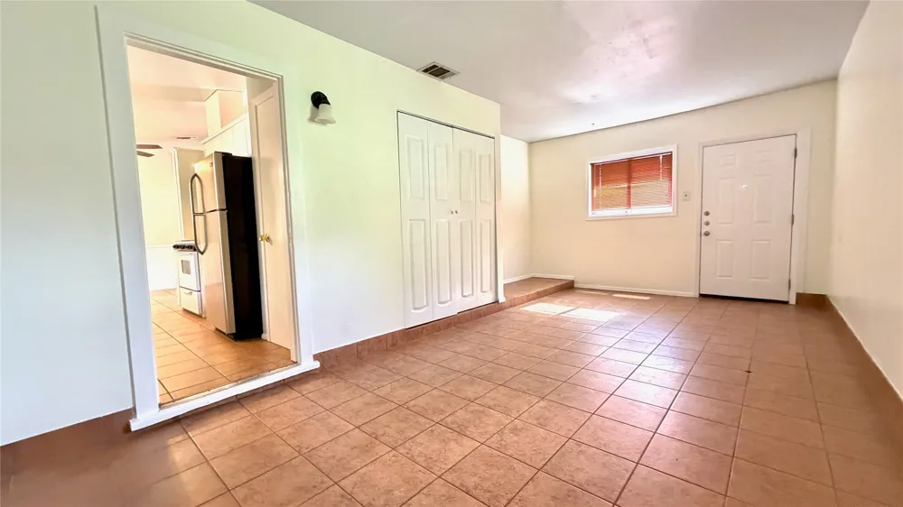 5213 Halmark Drive Austin, TX 78723