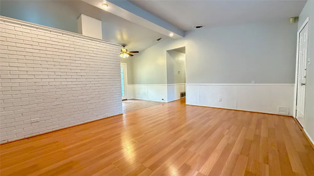 5213 Halmark Drive Austin, TX 78723