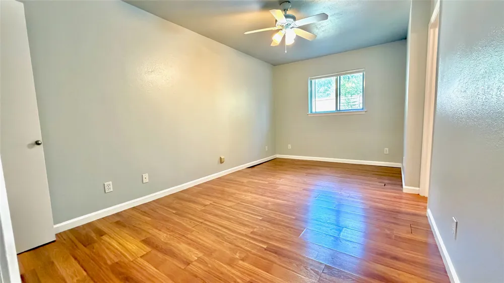 5213 Halmark Drive Austin, TX 78723