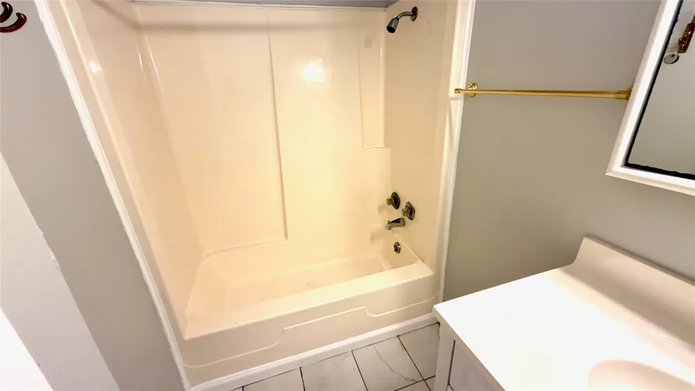 5213 Halmark Drive Austin, TX 78723