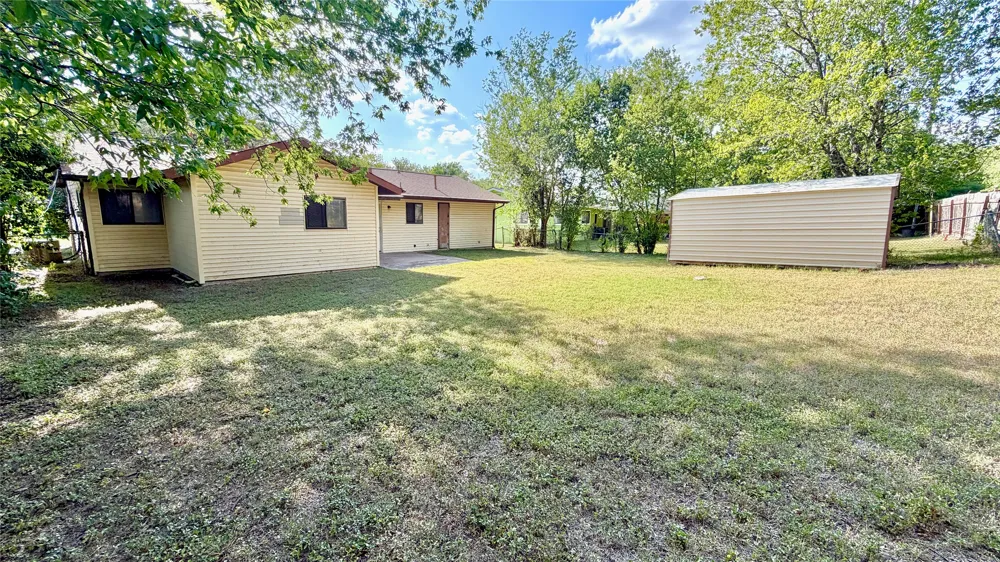 5213 Halmark Drive Austin, TX 78723
