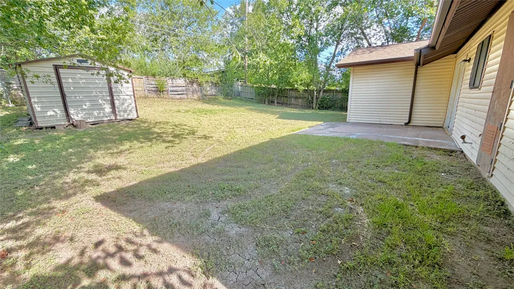 5213 Halmark Drive Austin, TX 78723