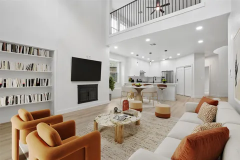 12717 Lee Park Lane
