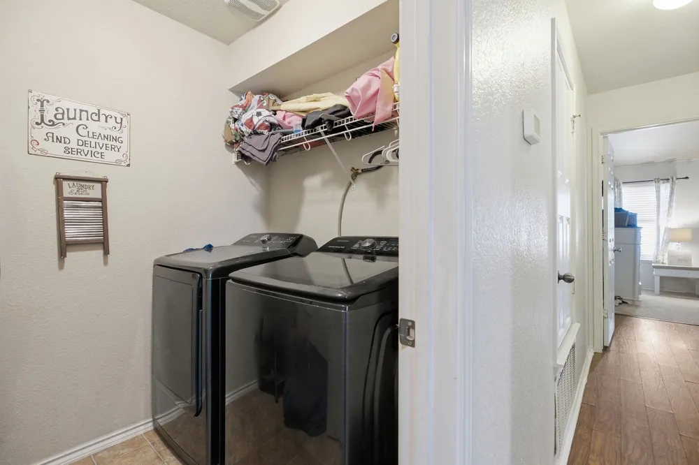 114 Creston Street Hutto, TX 78634