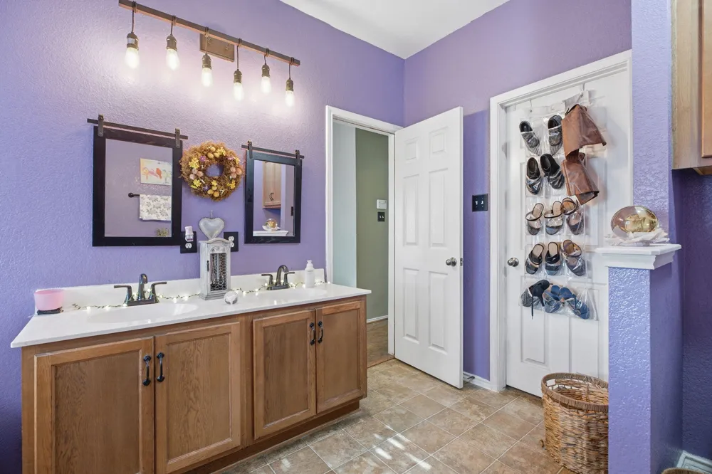 114 Creston Street Hutto, TX 78634