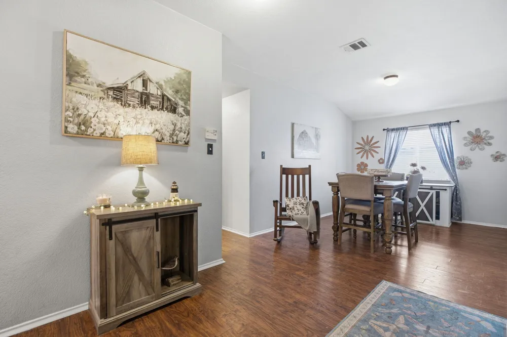 114 Creston Street Hutto, TX 78634