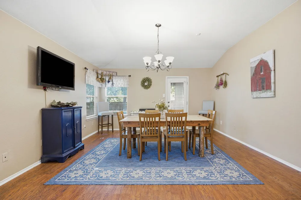 114 Creston Street Hutto, TX 78634