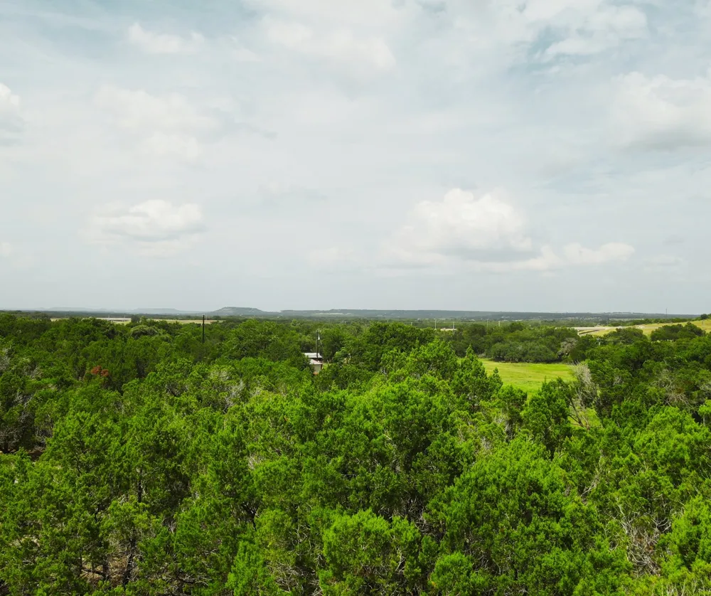 131 Spur 440 Florence, TX 76527