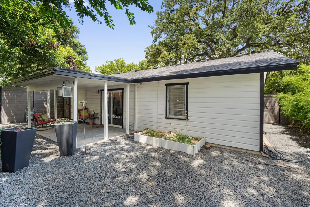 1182 Angelina Street Austin, TX 78702