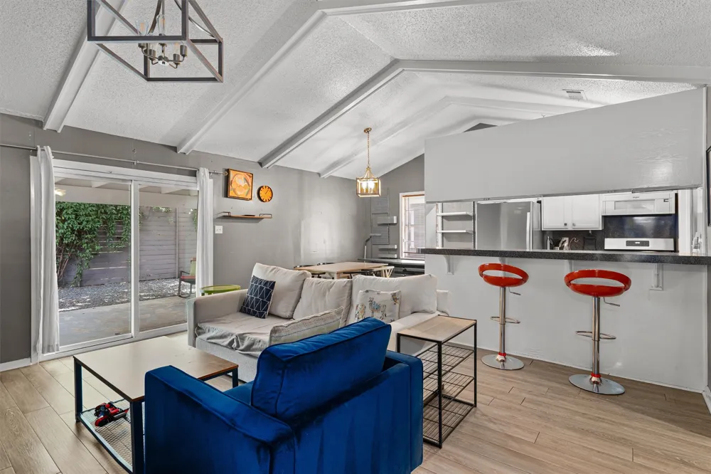 1182 Angelina Street Austin, TX 78702
