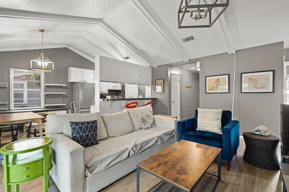 1182 Angelina Street Austin, TX 78702
