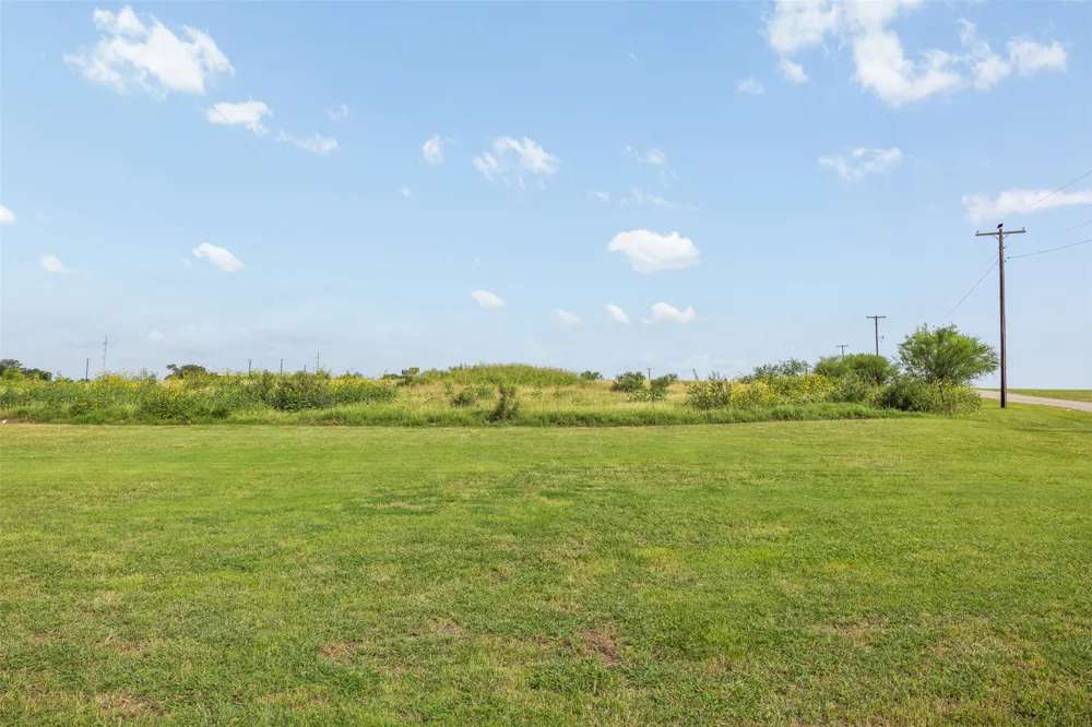N Hwy 183 Gonzales, TX 78629