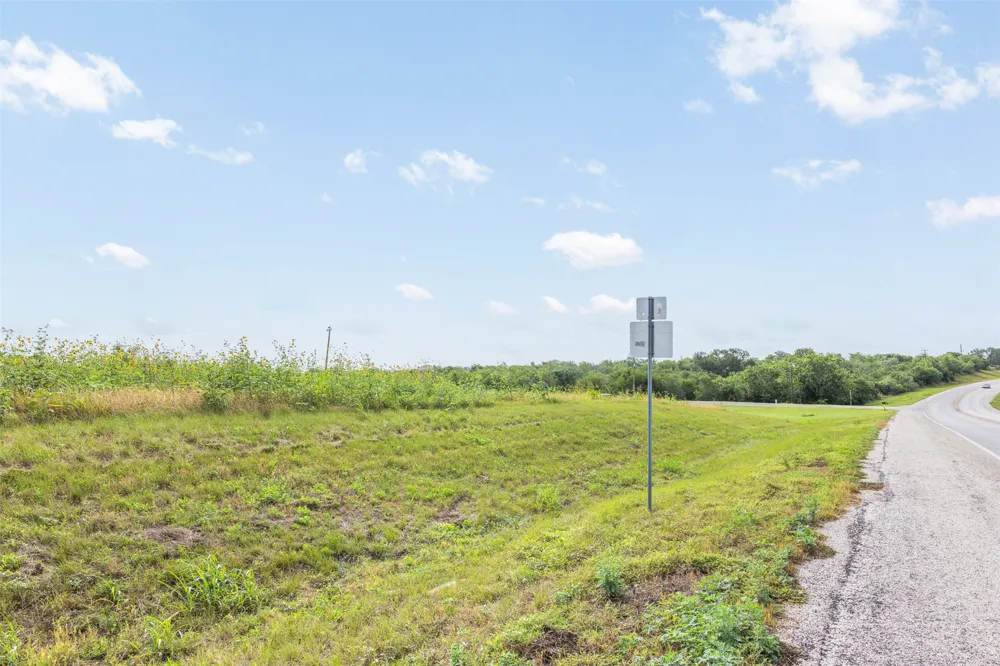 N Hwy 183 Gonzales, TX 78629