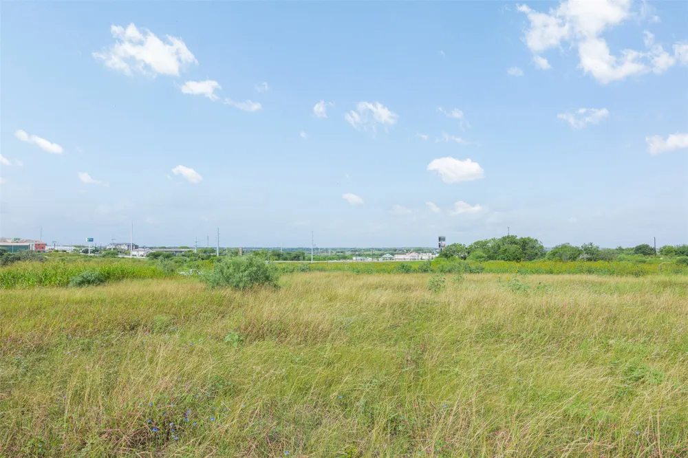 N Hwy 183 Gonzales, TX 78629